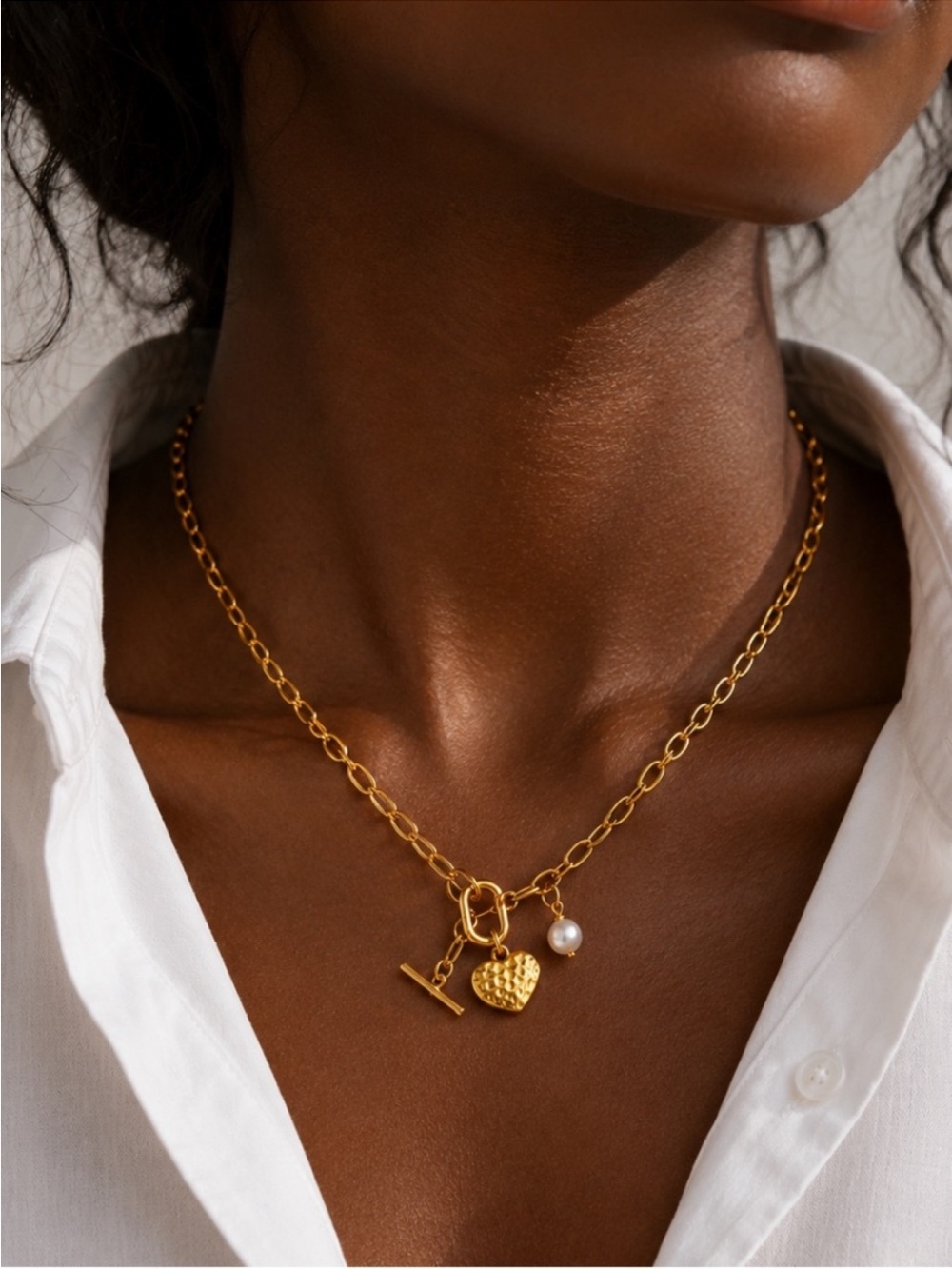New! 18K Gold Plated Heart Charm Toggle Necklace NWOT 1055